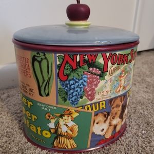 RARE!"Vintage Labels" tin cookie jar